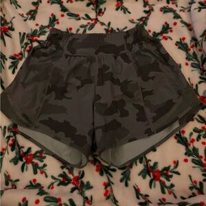 Camouflage size 2 woman’s 2.5in tall hottyhot lululemon shorts